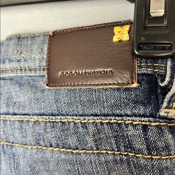 BCBG MaxAzria deconstructed boyfriend jeans, size 29. - Picture 6 of 7